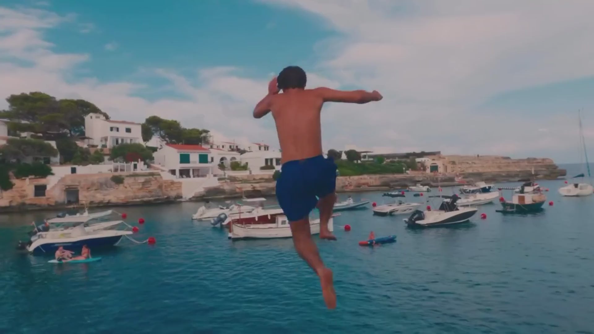 Nivièree em Mallorca — filme horizontal da home